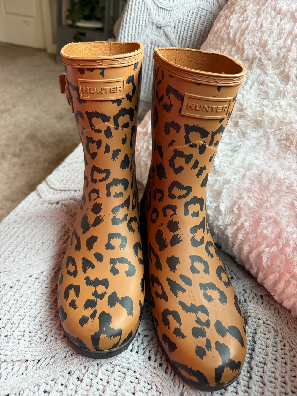 Authentic Hunter Matte Leopard Rain Boots Size 7.5 - Picture 3 of 7